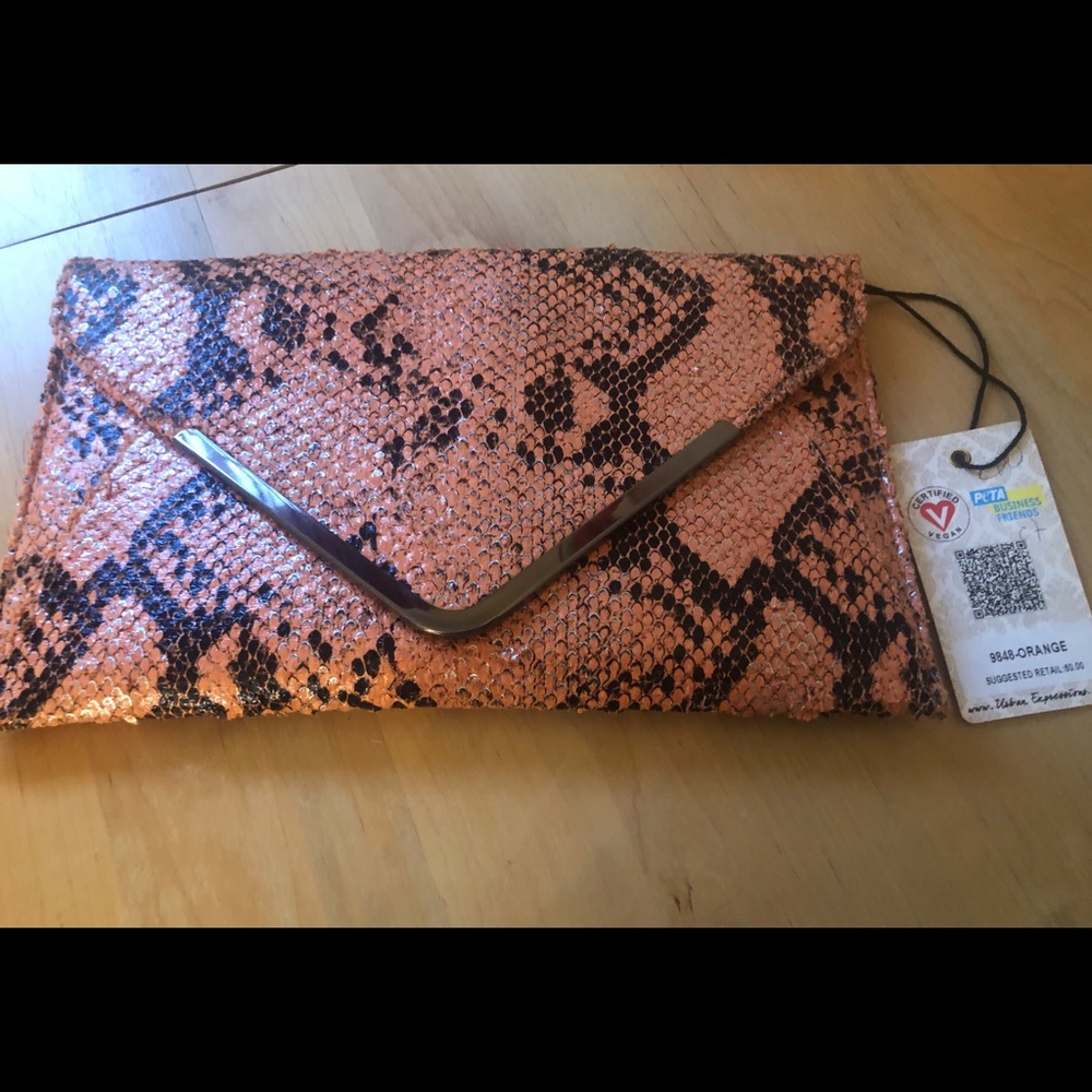 Clutch purse